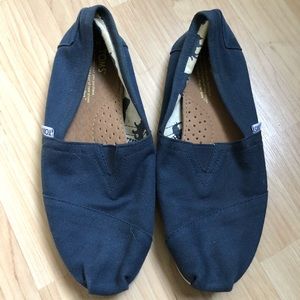 Toms shoes